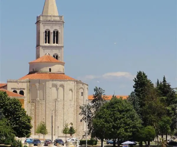 Guest Neno Guest house